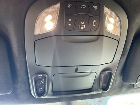 New 2026 Chrysler Pacifica Pinnacle image 34