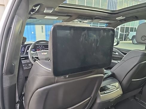 Used 2023 Cadillac Escalade V AWD/4WD image 21