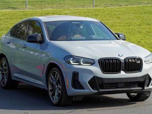 Used 2025 BMW X4 M40i AWD/4WD image 2