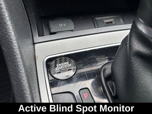 Used 2020 Volkswagen Passat 2.0T R-Line image 30