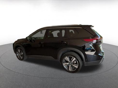 Used 2026 Nissan Rogue SL FWD image 10