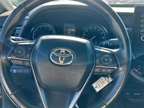 Used 2023 Toyota Camry SE image 19