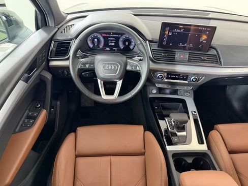 Used 2025 Audi Q5 2.0T Premium w/ Convenience Plus Package image 11