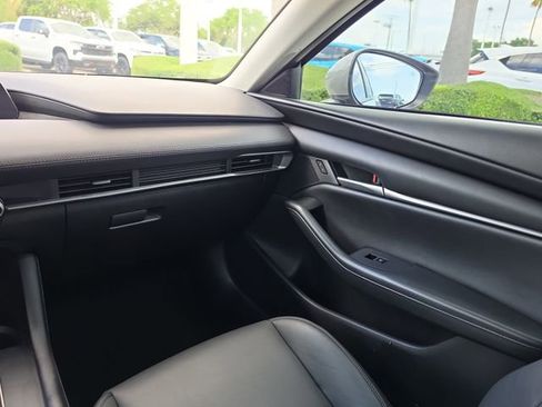 Used 2023 MAZDA MAZDA3 s FWD image 9