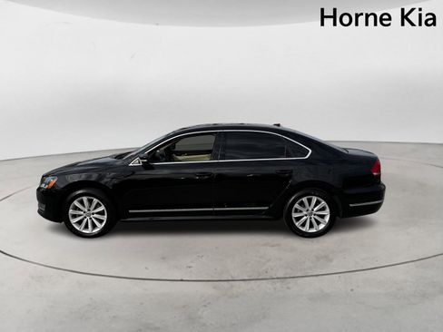 Used 2013 Volkswagen Passat 2.5 SEL image 6