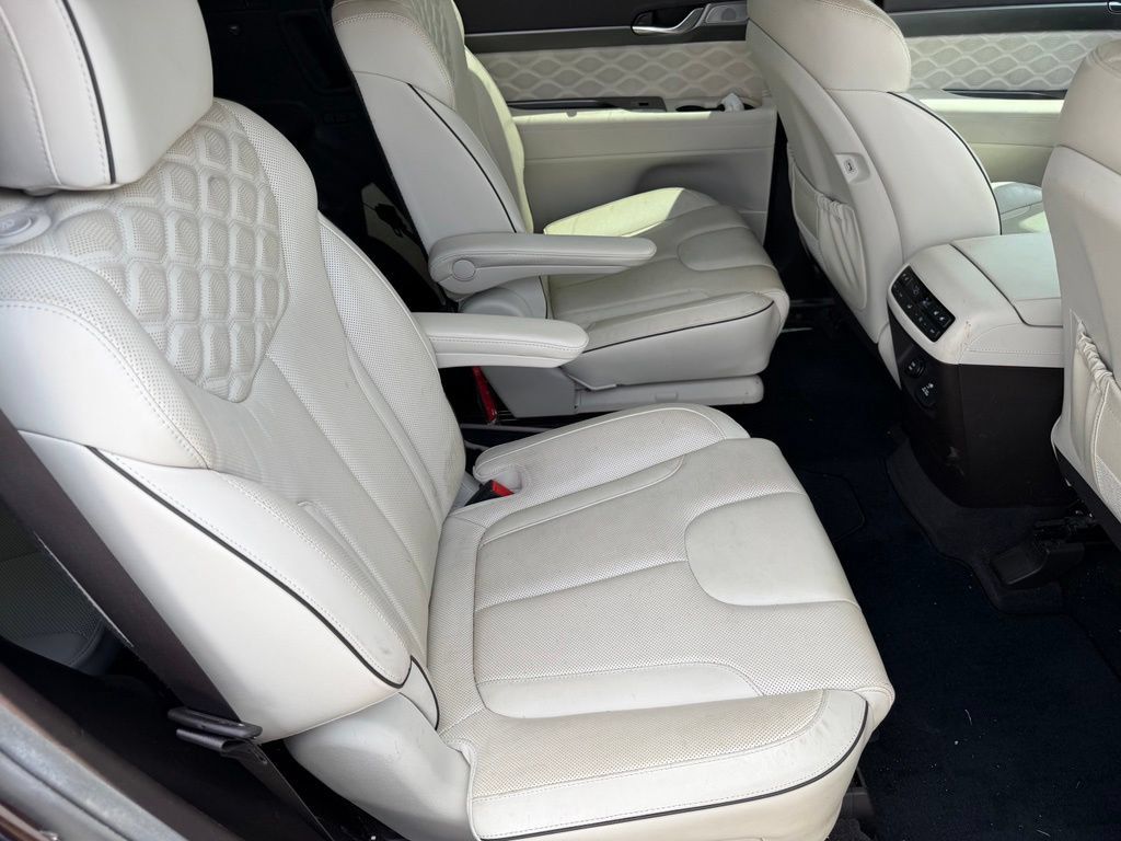 Used 2020 Hyundai Palisade Limited FWD image 17