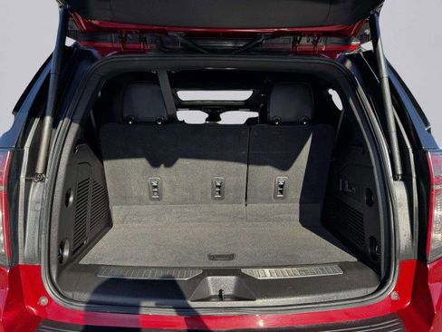 Used 2023 Chevrolet Tahoe Z71 w/ Luxury Package image 52