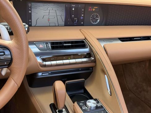 Used 2021 Lexus LC 500 Convertible image 19