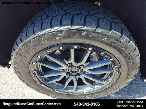 Used 2022 Chevrolet Silverado 1500 LT Trail Boss w/ LT Trail Boss Premium Package AWD/4WD image 10