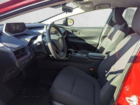 New 2026 Toyota Prius Plug-In Hybrid image 4