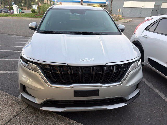 Used 2022 Kia Carnival LX FWD image 7