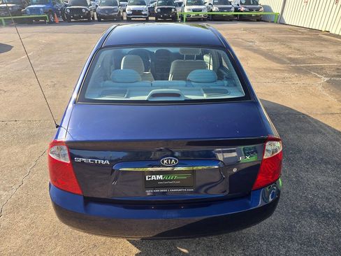 Used 2006 Kia Spectra EX image 9