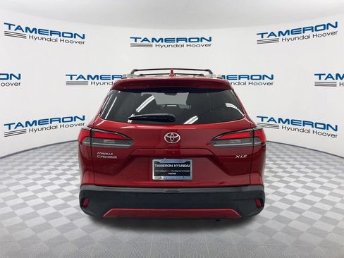 Used 2024 Toyota Corolla Cross XLE FWD image 4