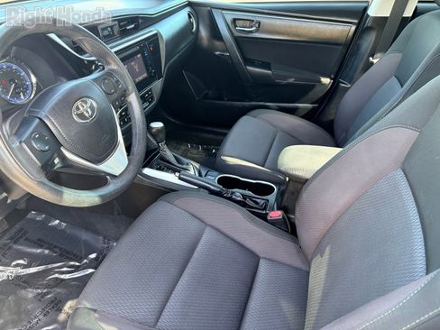 Used 2019 Toyota Corolla L image 12