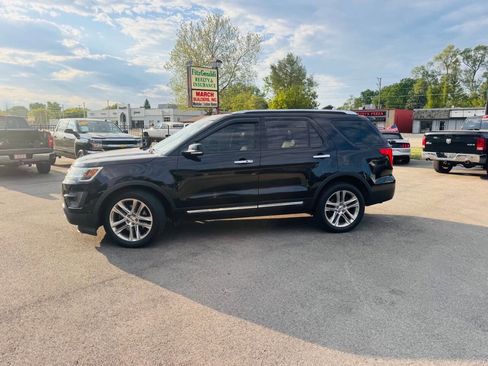 Used 2016 Ford Explorer Limited w/ Equipment Group 301A AWD/4WD image 3