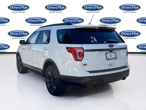 Used 2018 Ford Explorer XLT w/ Equipment Group 202A image 6