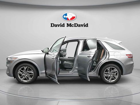 Used 2022 Genesis GV70 2.5T w/ Advanced Package AWD/4WD image 43