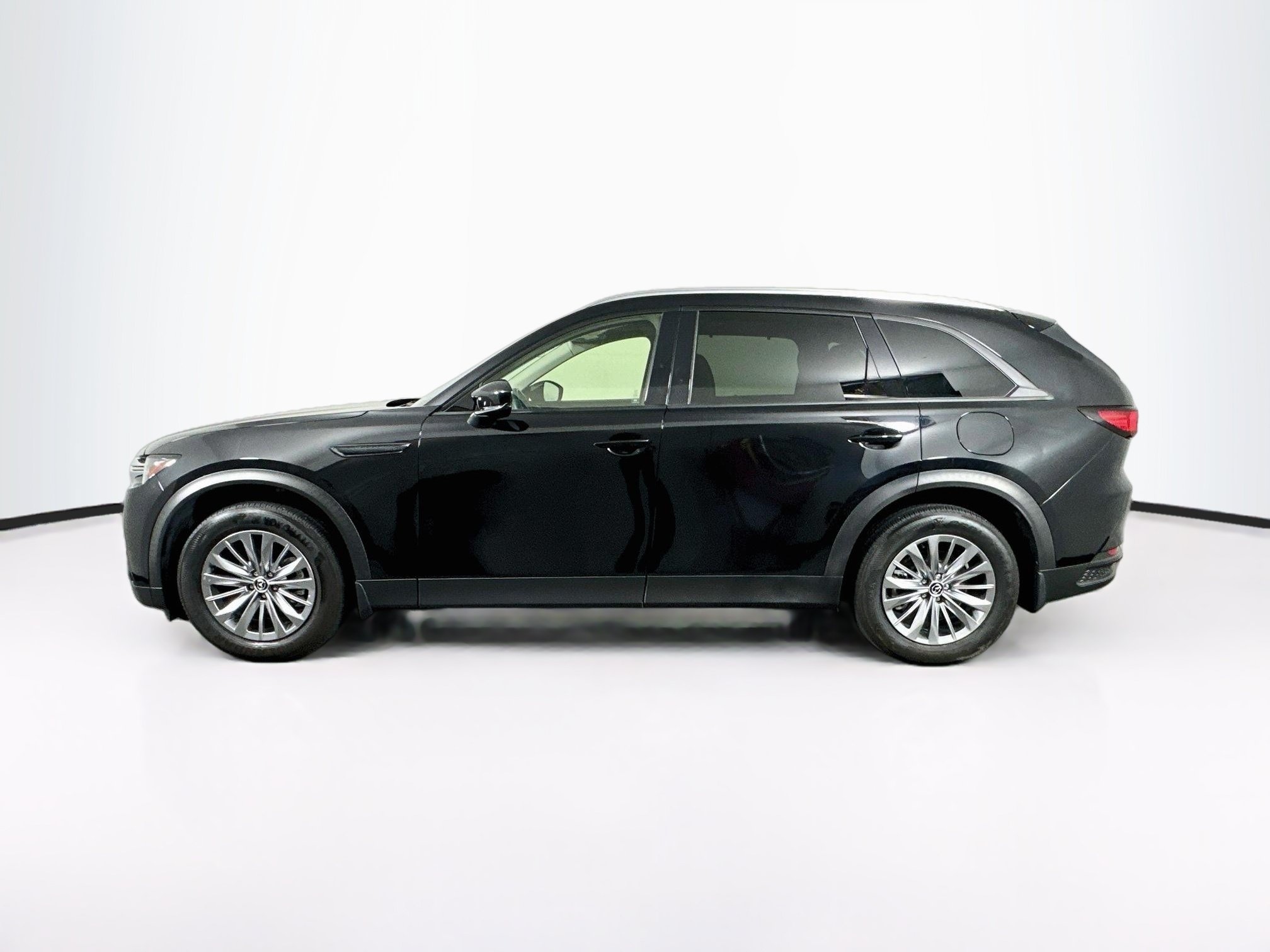 Used 2024 MAZDA CX-90 3.3 Turbo w/ Preferred Plus AWD/4WD image 4
