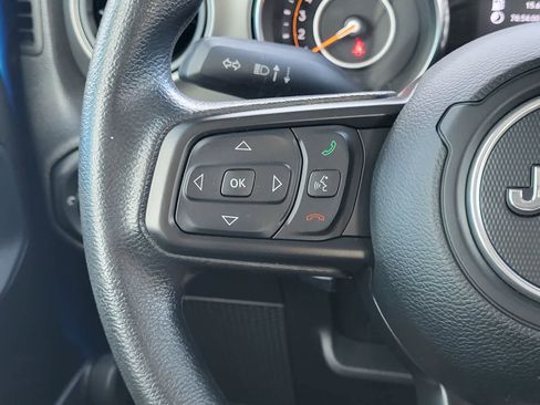 Used 2022 Jeep Wrangler Sport AWD/4WD image 16