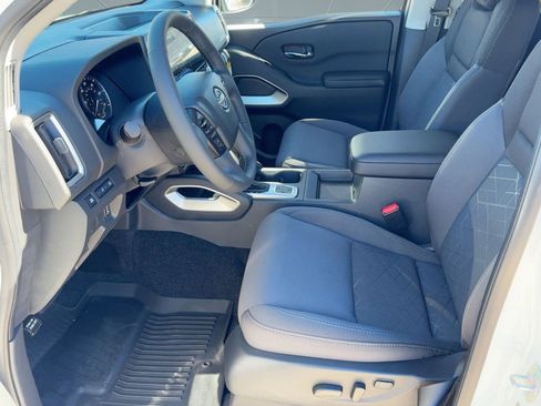 New 2026 Nissan Frontier SV w/ SV Convenience Package image 5