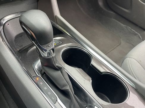 Used 2024 Chevrolet Malibu LT image 6