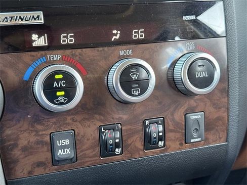 Used 2013 Toyota Tundra Platinum image 18