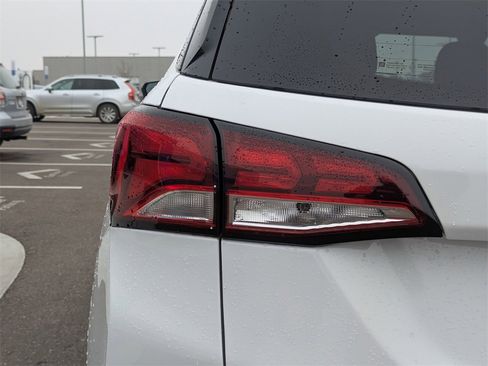 Used 2022 Chevrolet Equinox LT image 42