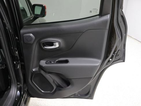 Certified 2023 Jeep Renegade Latitude w/ Sun/Sound Group AWD/4WD image 22
