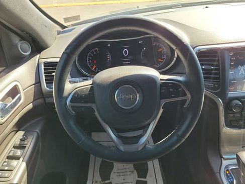 Used 2018 Jeep Grand Cherokee Altitude image 9