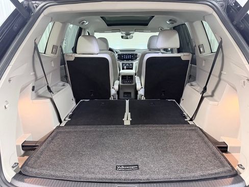 Used 2021 Volkswagen Atlas SEL AWD/4WD image 38