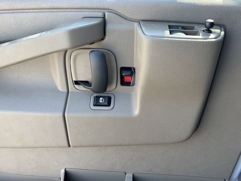 New 2025 GMC Savana 2500 Work Van w/ Driver Convenience Package image 19