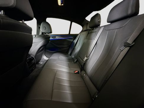 Used 2022 BMW 530i w/ M Sport Package image 25