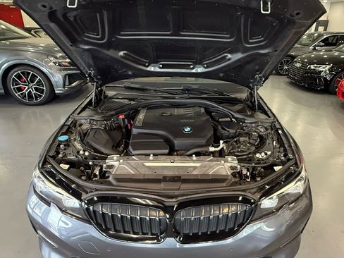 Used 2020 BMW 330i Sedan w/ Driving Assistance Package image 39