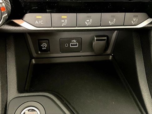 Used 2025 Nissan Sentra S FWD image 15