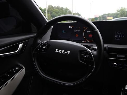 Used 2022 Kia EV6 GT-Line RWD image 22