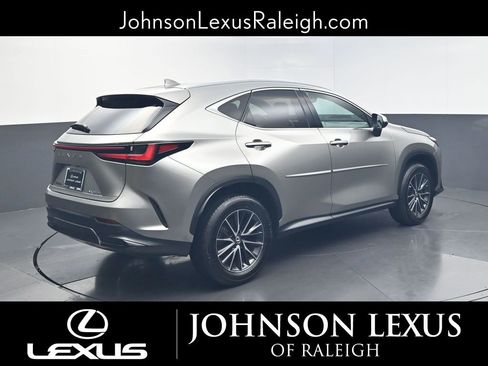Used 2024 Lexus NX 250 FWD image 9