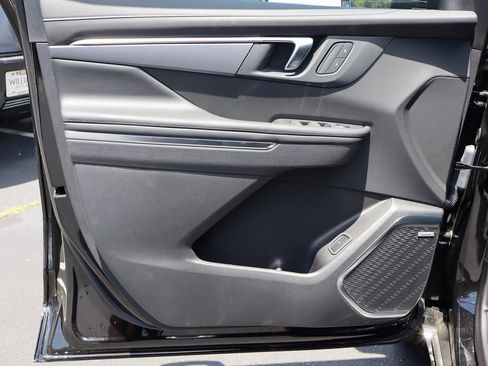 New 2025 Buick Enclave Sport Touring w/ Super Cruise Package image 8