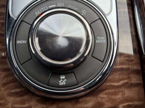 Used 2018 Nissan Armada SV w/ Driver Package image 30