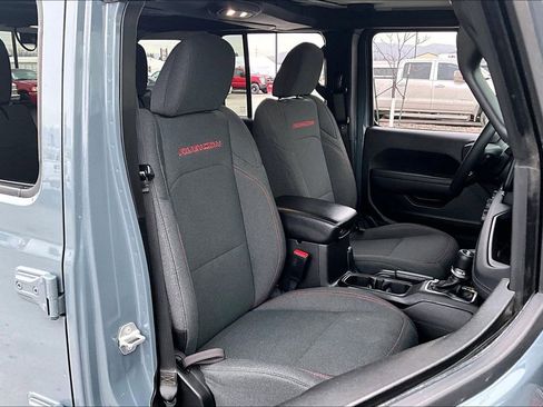 Used 2025 Jeep Wrangler Unlimited Rubicon image 7