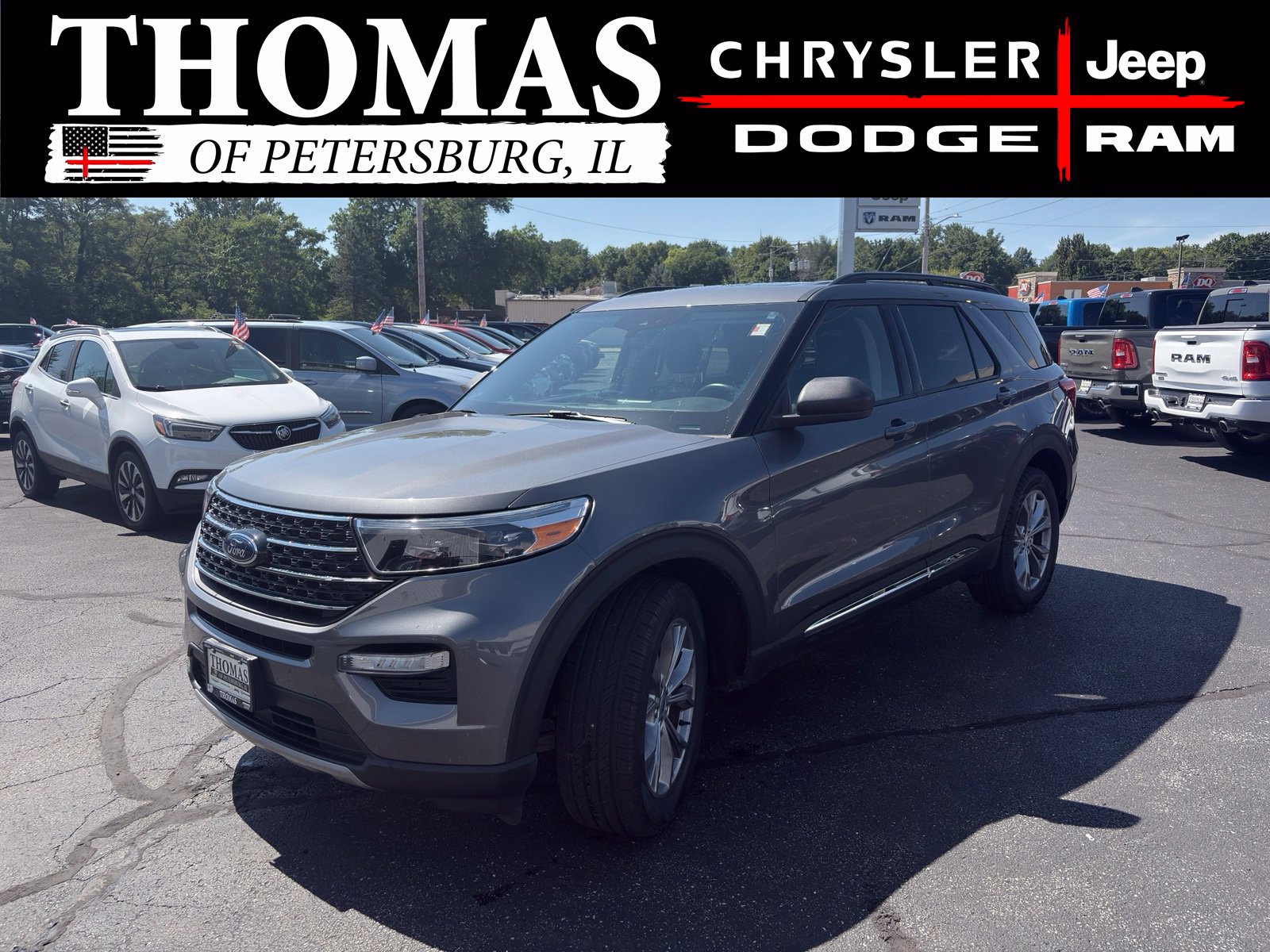 Used 2022 Ford Explorer XLT w/ Equipment Group 202A AWD/4WD image 3