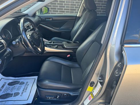 Used 2016 Lexus IS 200t image 5