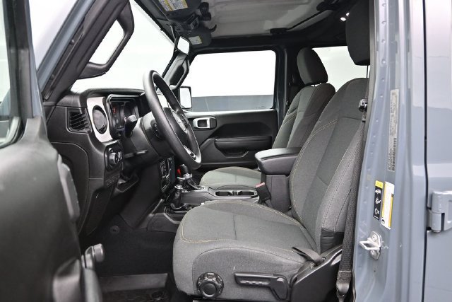 Used 2024 Jeep Wrangler Unlimited Sport AWD/4WD image 18