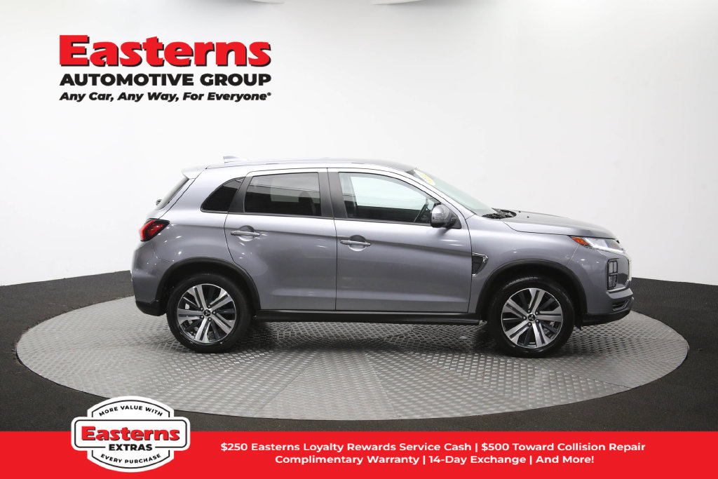 Used 2022 Mitsubishi Outlander Sport SE FWD image 47