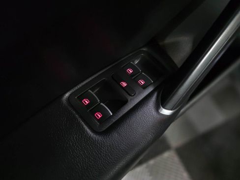 Used 2022 Volkswagen Passat 2.0T image 29