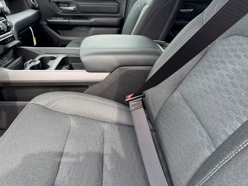 New 2026 RAM 1500 Express AWD/4WD image 14
