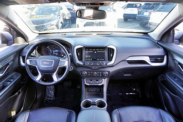 Used 2024 GMC Terrain SLT AWD/4WD image 19