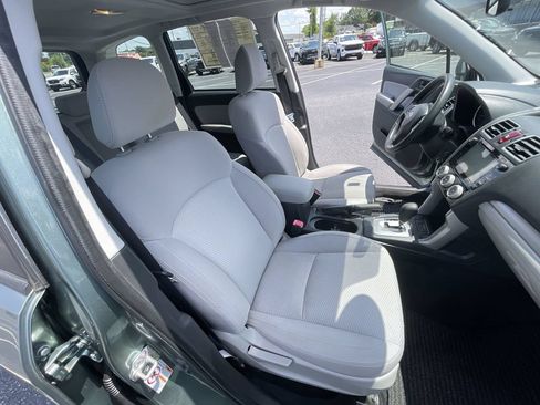 Used 2016 Subaru Forester 2.5i Premium w/ All-Weather Package AWD/4WD image 27