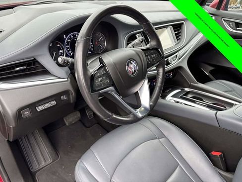 Used 2024 Buick Enclave Premium image 8
