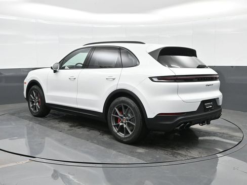 New 2026 Porsche Cayenne S AWD/4WD image 3