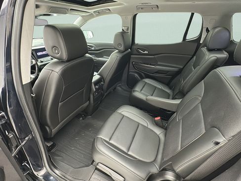 Used 2021 GMC Acadia SLT w/ Premium Package AWD/4WD image 10